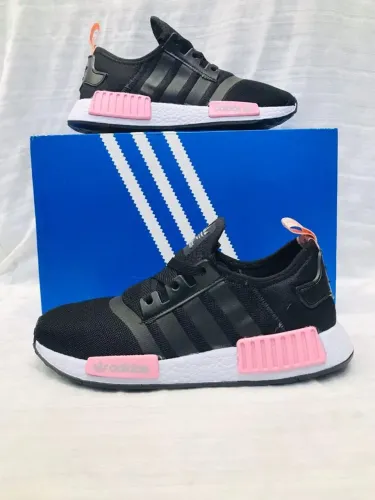 Tênis NMD - Preto com detalhes em Rosa Entregamos