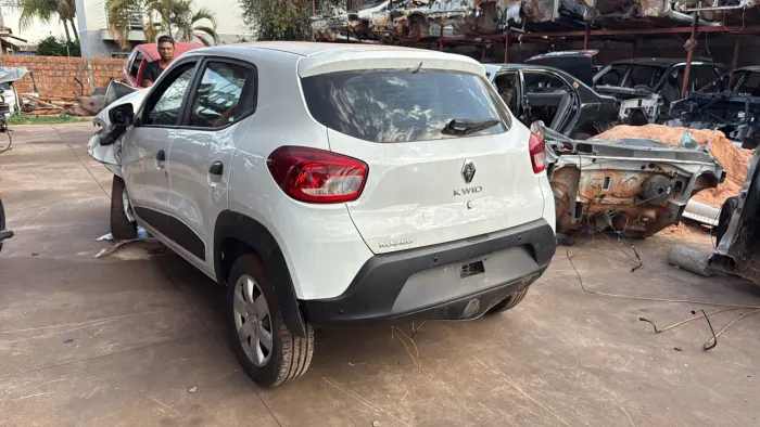 SUCATA RENAULT KWID 2019 PARA COMERCIALIZAÇÃO DE PEÇAS