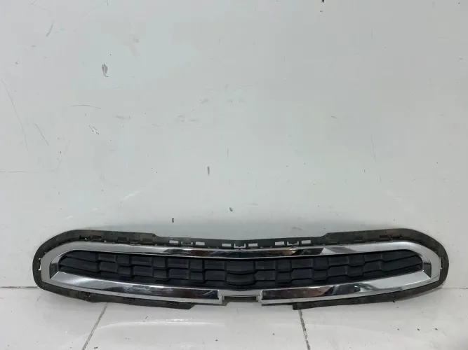 Grade parachoque Chevrolet Spin 2013 a 2018
