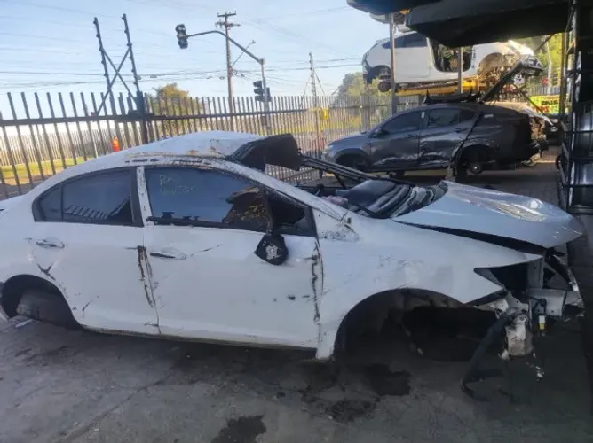 HONDA CIVIC G9 2.0 AUTOMATICO 2016 RETIRADA DE PEÇA