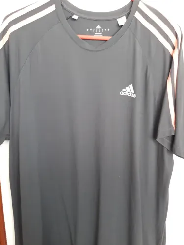 Blusa Adidas tam.G