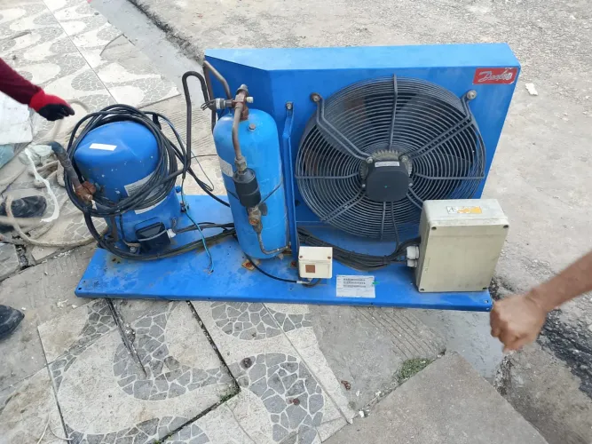 ? Câmara Frigorífica Seminova - Congelamento Rápido com Alta Performance!