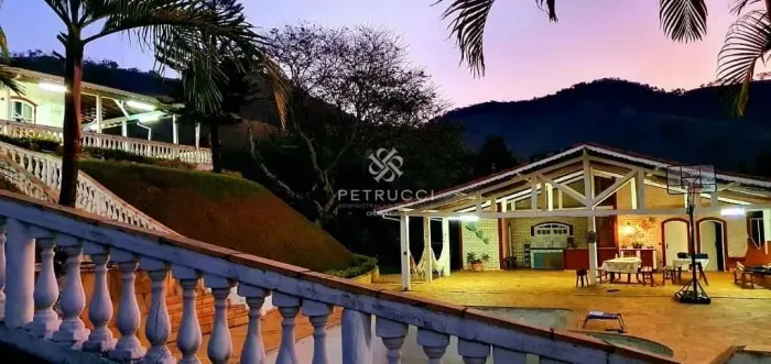 Chácara com 4 dormitórios à venda, 16000 m² por R$ 980.000,00 - Água Comprida - Cambuí/MG