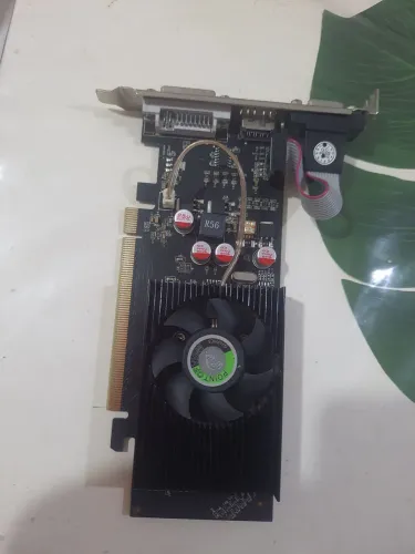 Placa de video gt 210 1 giga