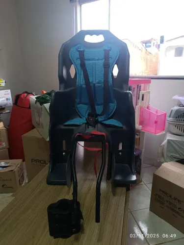 Cadeirinha de criança para bicicleta, suporta no máximo 20 kg