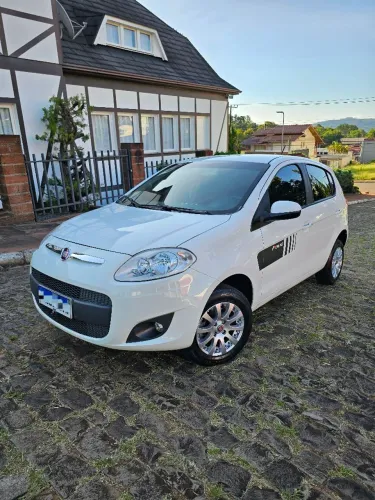 Fiat Palio Attractive 1.0 2017