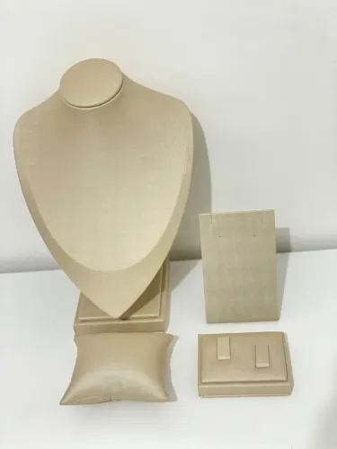 Kit de Maniquins para Joias - Luxo e Elegância