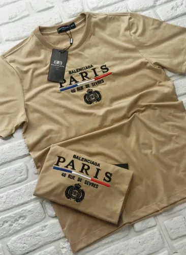 Camiseta Balenciaga Paris - Bege