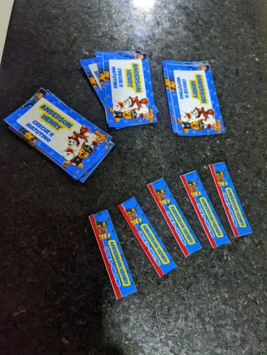 Etiqueta e Adesivo Personalizadas.