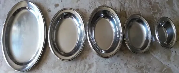 Conjunto De 5 Travessas Antigas Em Inox