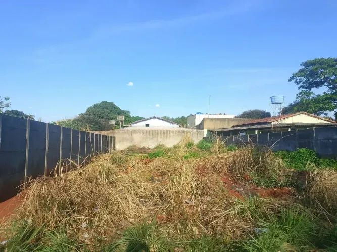 LOTE BALNEÁRIO MEIA PONTA COM ÁREA DE 360 METROS QUADRADOS OPORTUNIDADE ÚNICA PARA INVESTI