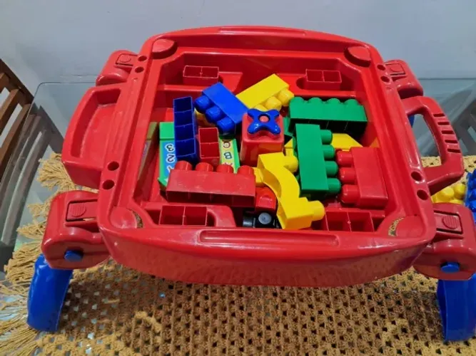Mesinha Super Atividades com Blocos de Montar - Bell Toy