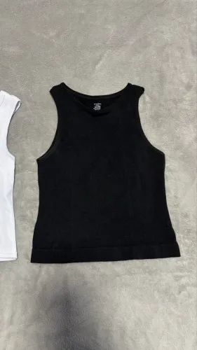 Regatas Preta & Branca (Novas)