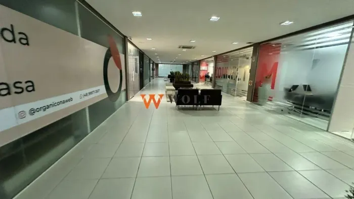 Loja Comercial à venda com área 55,31m² em Coqueiros na cidade de Florianópolis.