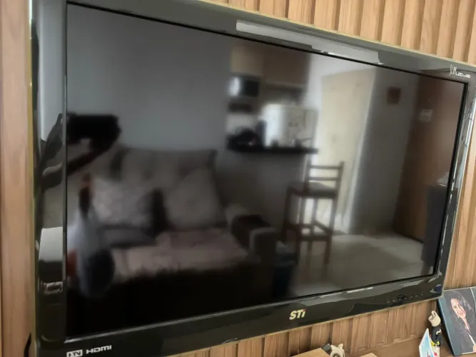 Televisão STi toschiba LED  slim