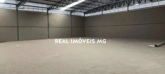 Galpão novo, primeira locação no Jardim Piemont em Betim!