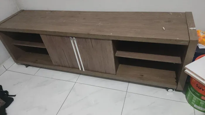 Rack madeira <br>1,90 L x 57cm A x 45cm P<br>250,00