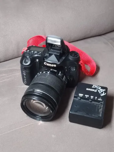 Canon 70D (profissional) com lente