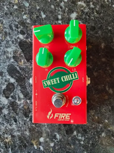 Sweet Chilli Boost Overdrive Low Gain Fire Tipo BB Preampna Caixa!