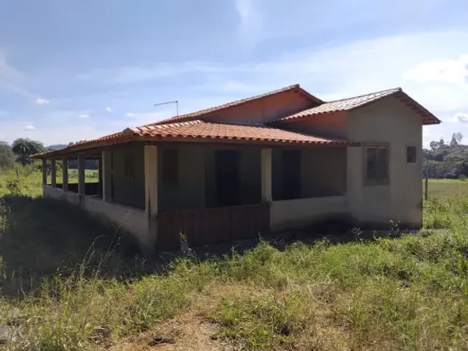TERRENO A VENDA NO POVOADO TOMBADOURO - PASSA TEMPO/MG