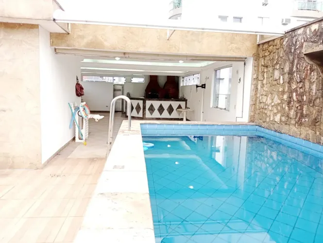 Imóvel para venda tem 330 metros quadrados com 4 quartos em Ponta da Praia - Santos - SP