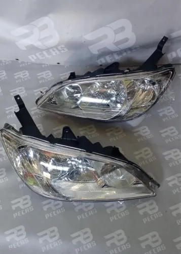Farol Honda civic 2004/2005