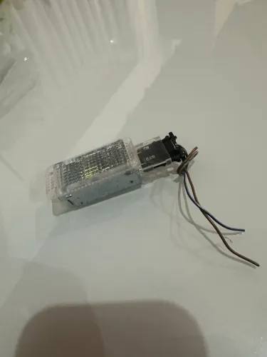 Luz de porta malas Virtus original com led