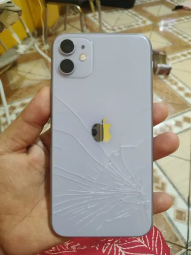 iPhone 11 - bateria 100%