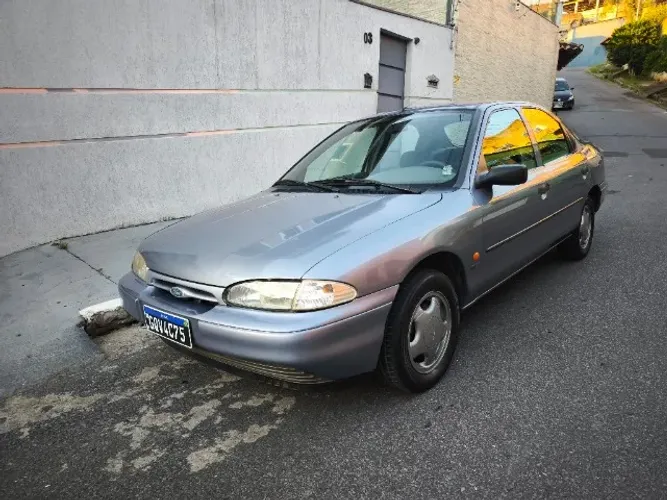 Ford Mondeo GLX 2.0 4P E 5P 1996