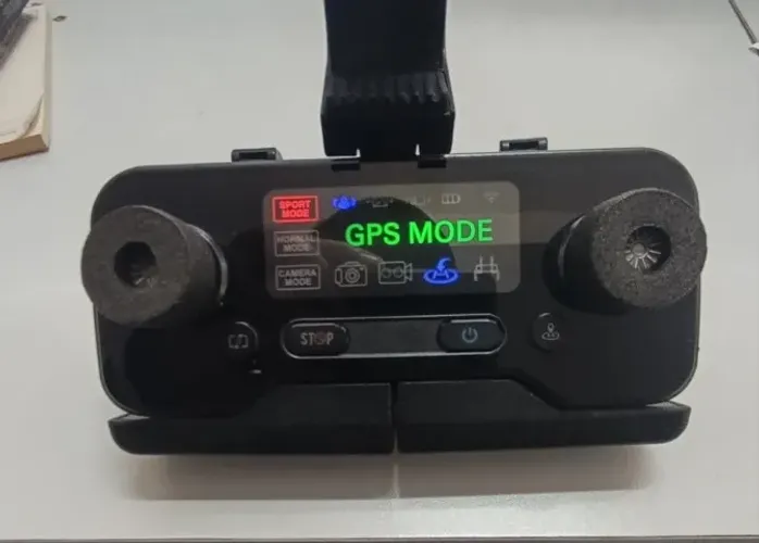 controle para o drone F11 pró semi-novo.