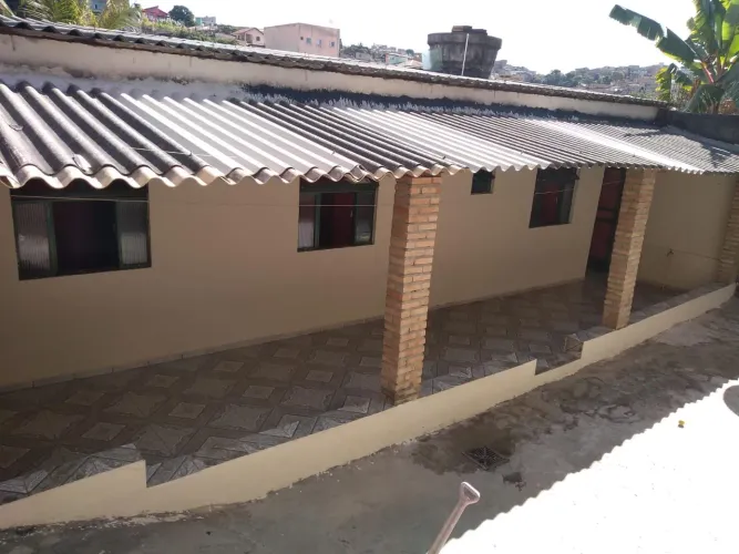 Aluga-se esta casa