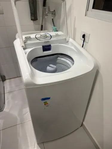 Máquina de Lavar Electrolux Essential Care 8,5 kg LES09 - Excelente Estado