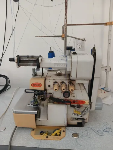 Máquina de costura