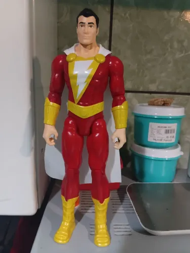 Boneco shazam 30cm