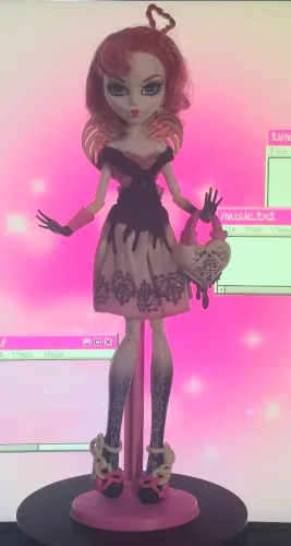 Monster High G1 - Cupido