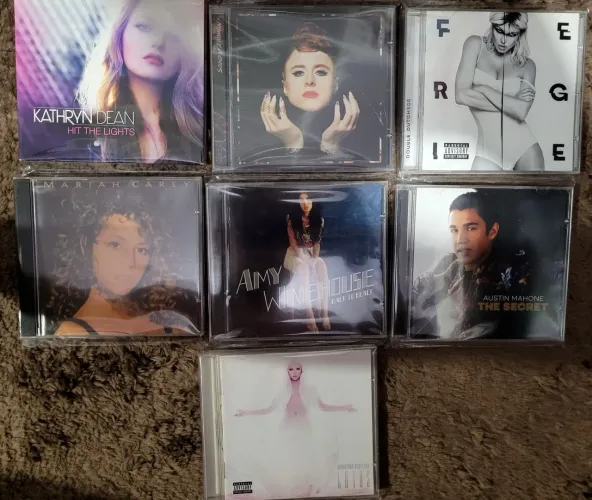 Kit CDs Variados: Kiesza, Fergie, Mariah Carey, Amy Winehouse, Christina Aguilera, etc