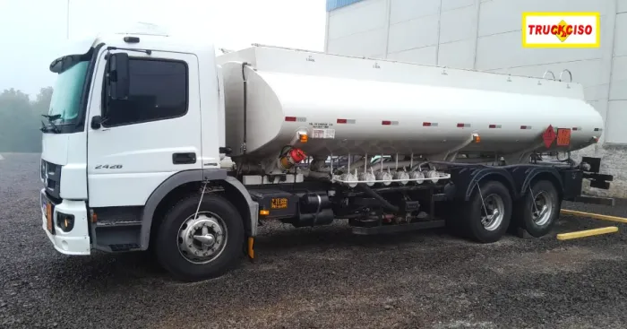 525. Mercedes Benz Atego 2426 Ano 2014