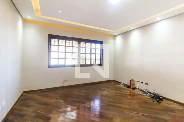 Casa à Venda - Vila Jacuí, 3 Quartos, 140 m2