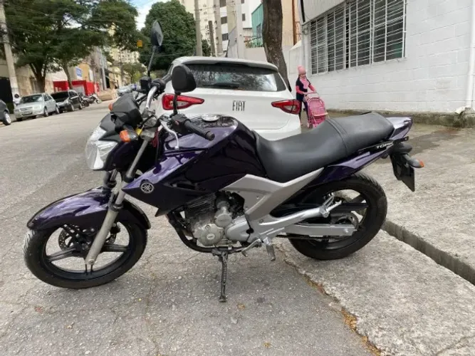 MOTO FAZER YS 250