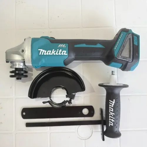 NOVO - Esmerilhadeira Angular Makita DGA504Z Bateria 18V Profissional NF