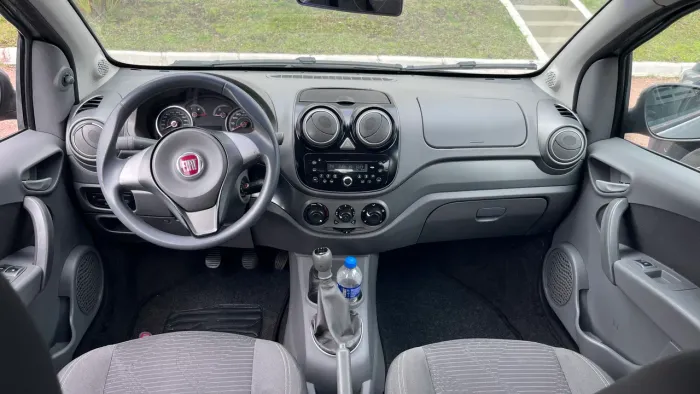 Fiat Palio Attractive 1.0 EVO Fire Flex 8V 5P 2013