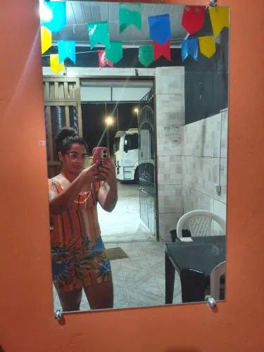 Vendo espelho tamanho médio somente 1 mês de uso