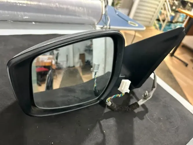 Retrovisor esquerdo Nissan kicks 2017 com detalhe