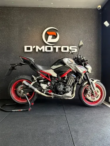 Kawasaki Z 900 2023