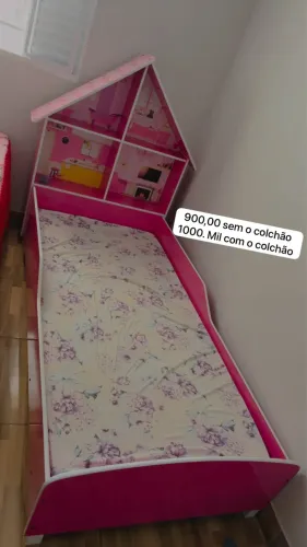 Cama solteiro de criança infantil rosa da Barbie