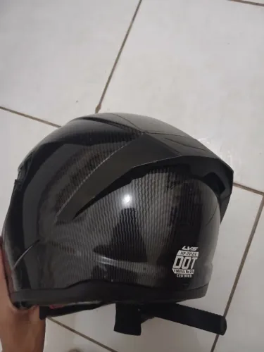 Capacete