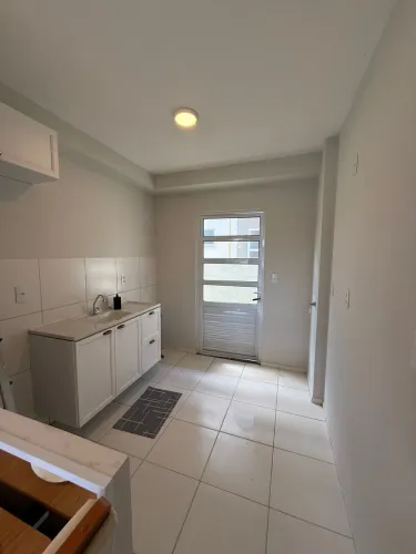 Apartamento à Venda no Coqueiro com 2 Quartos e Área de Lazer Completa