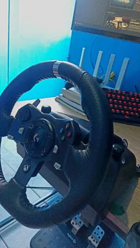 Volante Logitech G920 Driving Force + Câmbio Logitech (completo), Na caixa - XBOX/PC