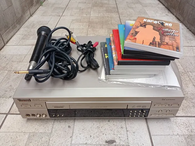 VIDEOKE KARAOKE RAF VMP 9000 COM MIC, CD MULTIOKE, CABO, FUNCIONANDO