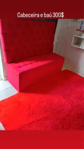 Cabeceira e baú 